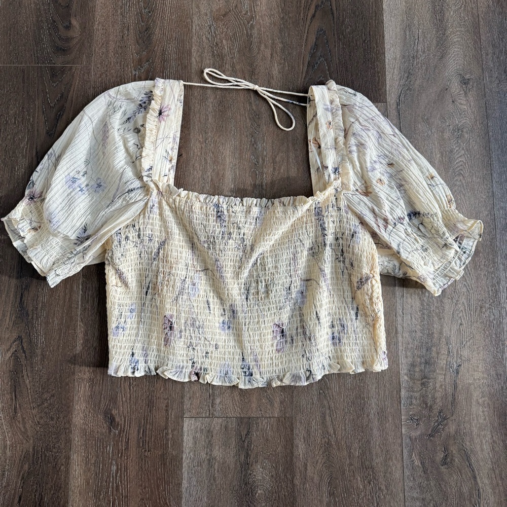 H&M Floral Cream Women's Top, women’s size XXL. New with tags!